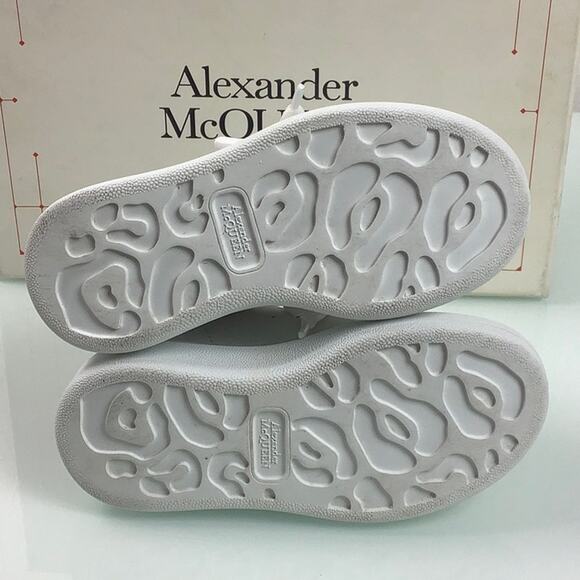 Alexander McQueen Molly Kids White Luster Red leather sneakers SZ 26 or 9.5 EUC - Picture 11 of 16